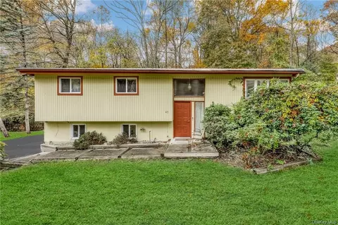 43 Regina Rd, Ramapo, NY 10952