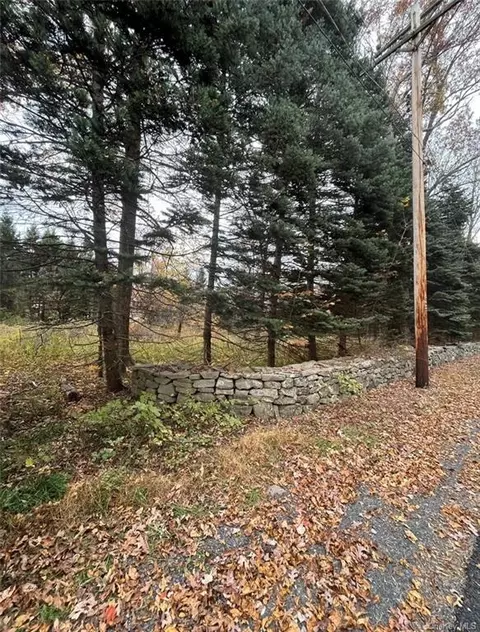 4 Arnott Lane Goshen Tpke, Wallkill, NY 10941