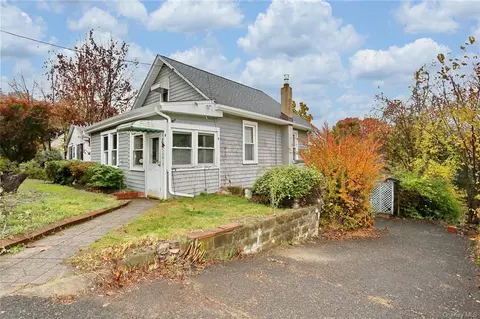 24 Chestnut Ave, Ramapo, NY 10931