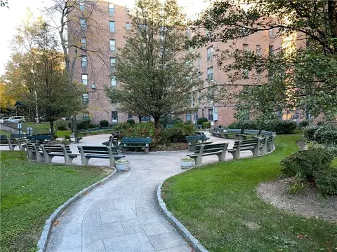 3531 Bronxwood Ave #STB, New York, NY 10469