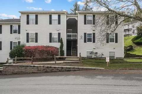 28 Lexington Hl #5, Monroe, NY 10926