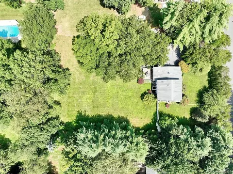 7 Bruck Ct, Ramapo, NY 10977