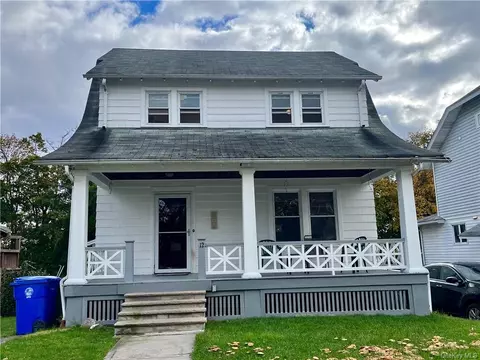 12 Jackson Ave, Middletown, NY 10940
