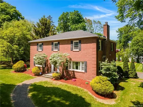 60 Downing Ave, Newburgh, NY 12550