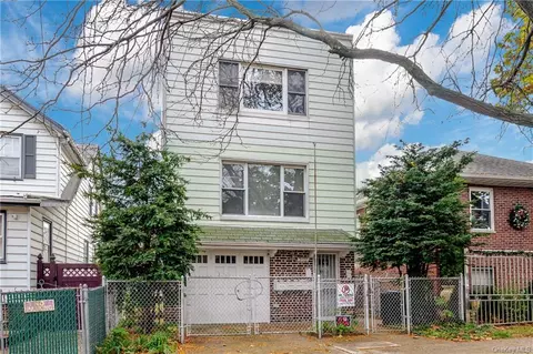 2922 Sullivan Pl, Bronx, NY 10465