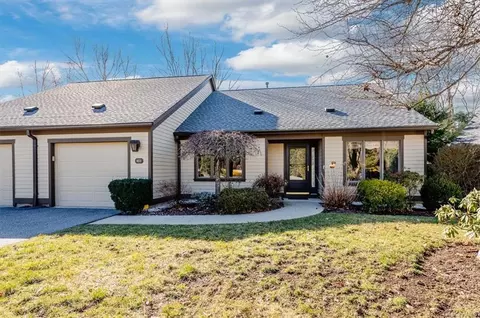 802 Heritage Hls #D, Somers, NY 10589