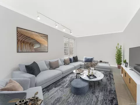 2160 Bronx Park E #2E, Bronx, NY 10462