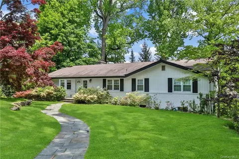 304 Lyncroft Rd, New Rochelle, NY 10804
