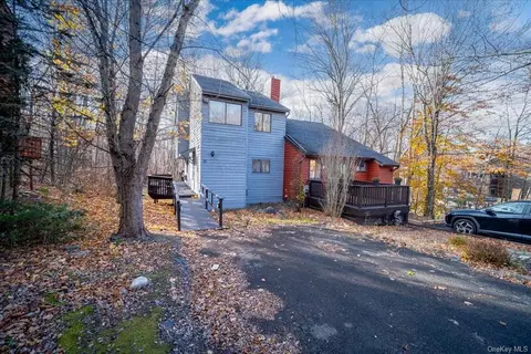 31 Meadowlark Ln, Woodridge, NY 12789