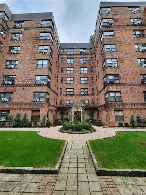 101 Ellwood Ave #4D, Mount Vernon, NY 10552