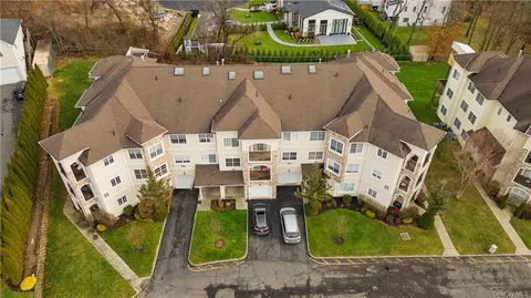 146 Bates Dr, Ramapo, NY 10952
