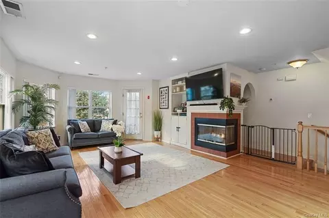 111 Northview Ct #111, Peekskill, NY 10566