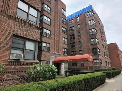 210 Martine Ave #5F, White Plains, NY 10601