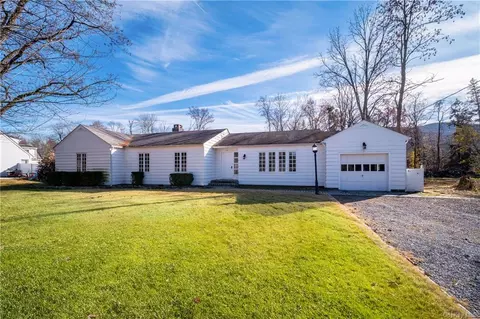 78 Maple Ave, Fishkill, NY 12524