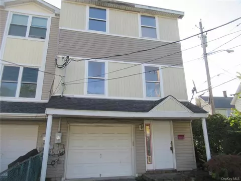 64 Center St, Highlands, NY 10928