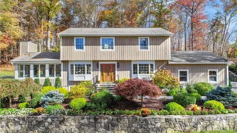 52 Shindagen Hill Rd, Carmel, NY 10512