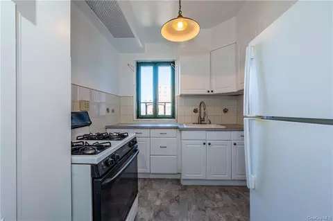 1314 Virginia Ave #7I, Bronx, NY 10462