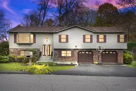 3 Concordia Rd, Mahopac, NY 10541