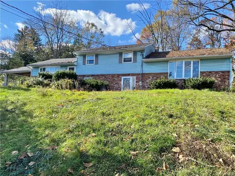 959 Homestead Ave, Maybrook, NY 12543