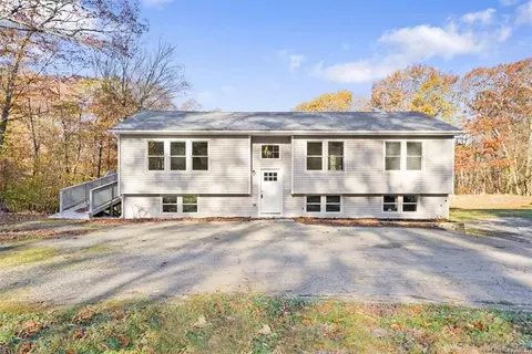 193 Hufcut Rd, Wallkill, NY 10941