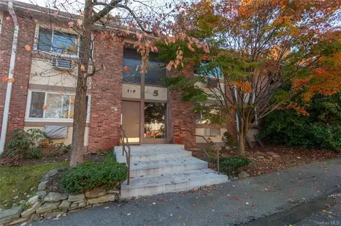 5 Rolling Way #I, Peekskill, NY 10566