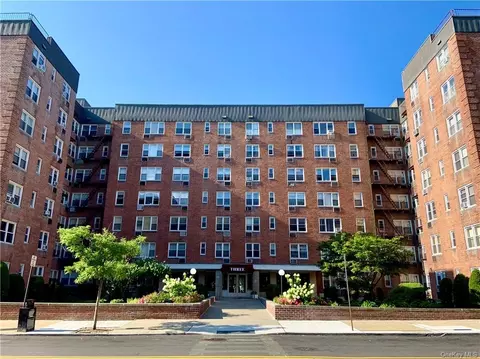3 Sadore Ln #7J, Yonkers, NY 10710