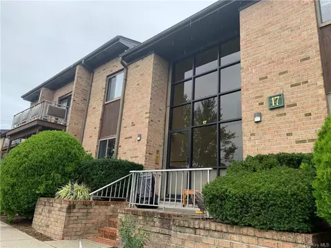 17 Brevoort Dr #2A, Pomona, NY 10970