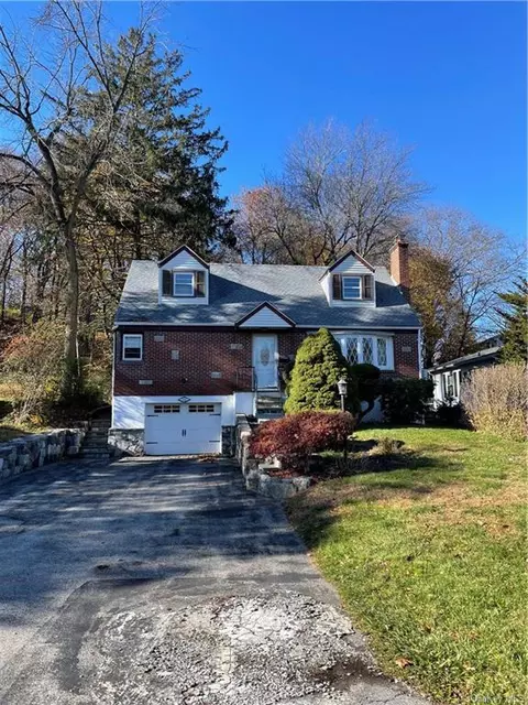 116 Parkview Pl, Mount Kisco, NY 10549