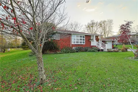 81 Meadow Hill Rd, Newburgh, NY 12550