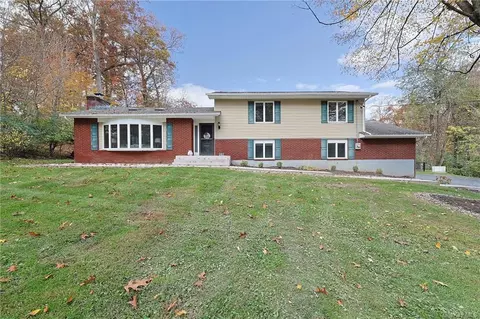 7 Hideaway Ln, Newburgh, NY 12550