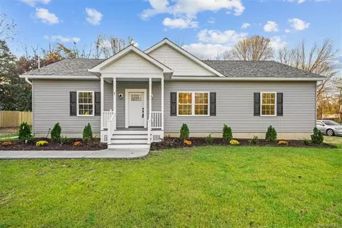 7 Myrtle Ave, Walden, NY 12586