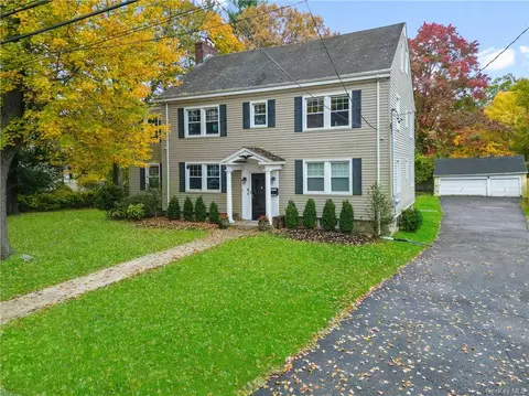 39 Glenorchy Pl, New Rochelle, NY 10804