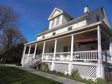 19 Old County Rd #20, Mahopac, NY 10541