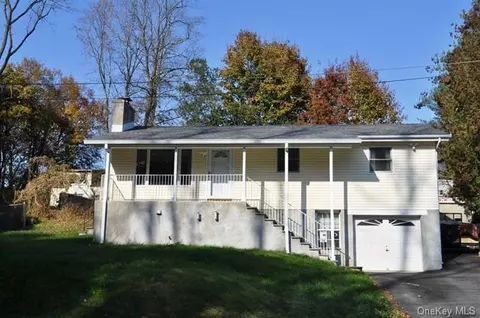 15 Spring St, Poughkeepsie, NY 12601