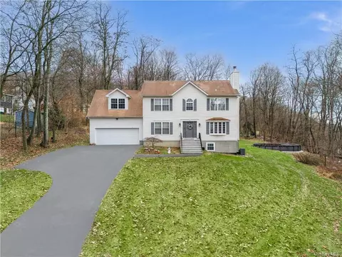 24 Helena Ave, Cortlandt, NY 10547