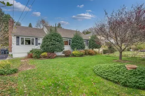 134 Ridgeway, White Plains, NY 10605