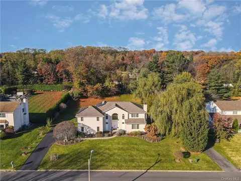 19 Ellington Way, Ramapo, NY 10977