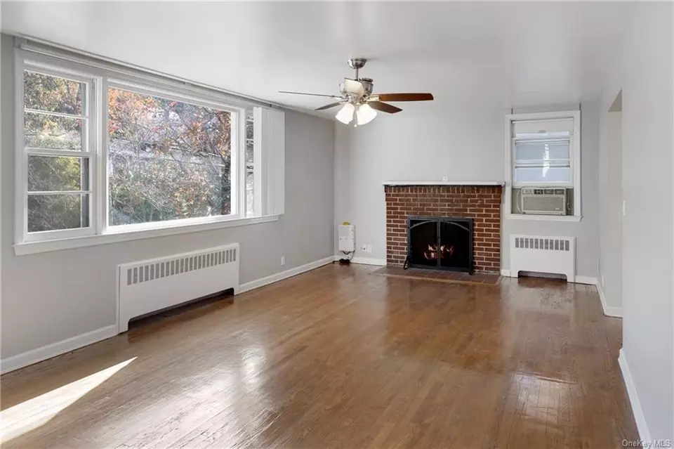 209 Sedgwick Ave, Yonkers, NY 10705 34 Photos Movoto