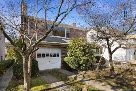 209 Sedgwick Ave, Yonkers, NY 10705