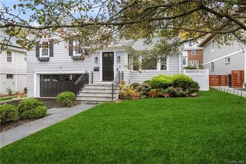 19 Birch Ln, Larchmont, NY 10538