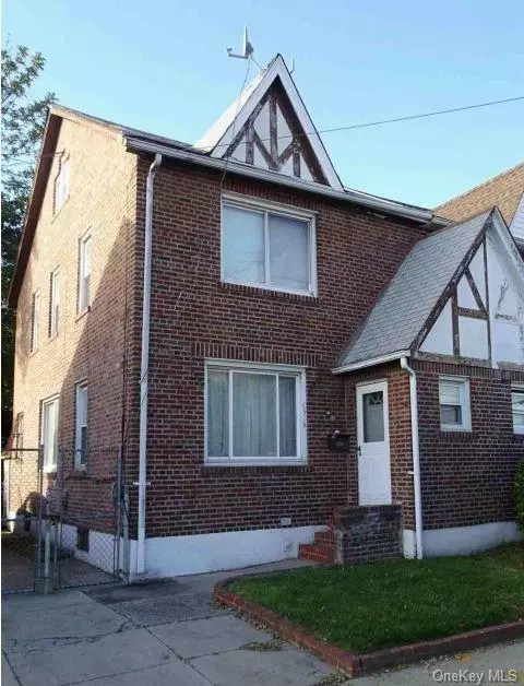 11718 Nashville Blvd, Cambria Heights, NY 11411