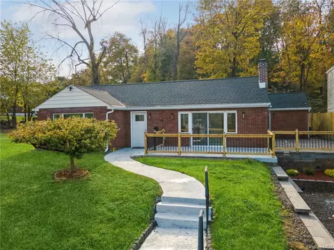 19 Cottage Ave, Newburgh, NY 12550