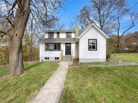 39 Center Hill Rd, Monroe, NY 10950