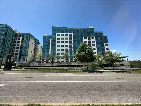 701 Ridge Hill Blvd #2J, Yonkers, NY 10710