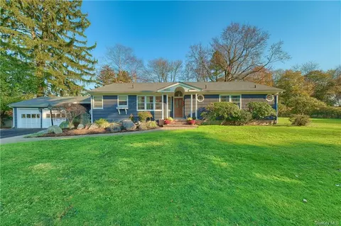 5 Ridgeview Dr, Ossining, NY 10562