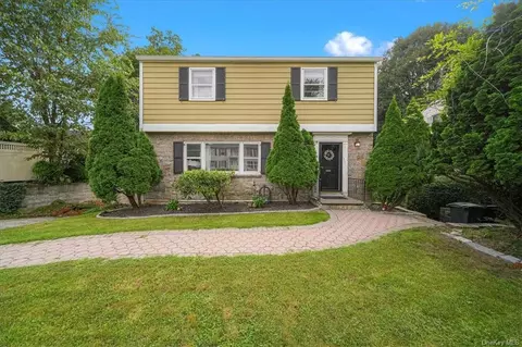 33 Treadwell Pl, Yonkers, NY 10710