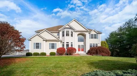 51 Vista Ln, Patterson, NY 12563