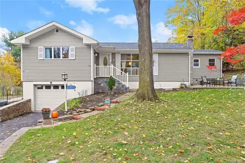 14 Tryon Cir, Cortlandt, NY 10567