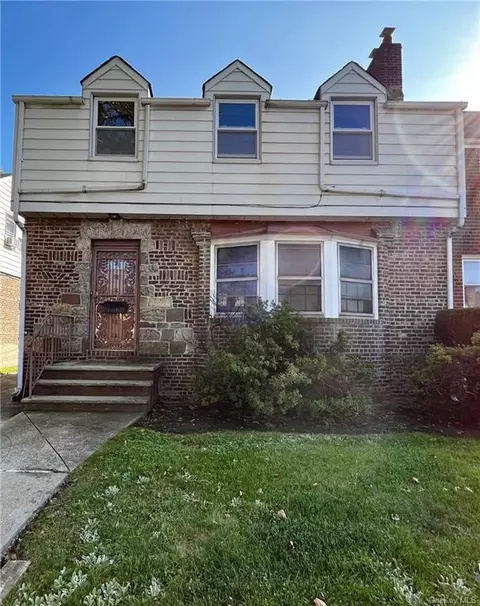166-40 25th Ave, New York, NY 11357