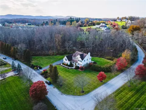 37 Baron Dr, East Fishkill, NY 12533